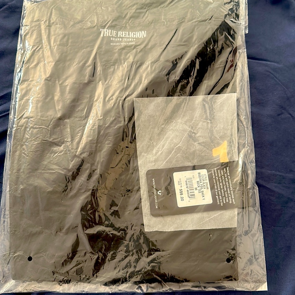True Religion V-neck M New